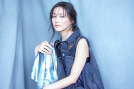 生田絵梨花が初のフルアルバム「I.K.T」リリース、テーマは“等身大の愛”