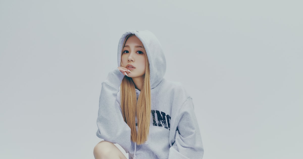 西野カナ、新ビジュアルはパーカー姿 - 音楽ナタリー