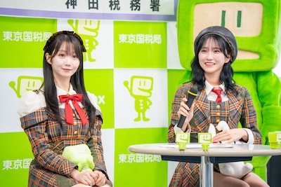 左から大谷映美里、野口衣織。