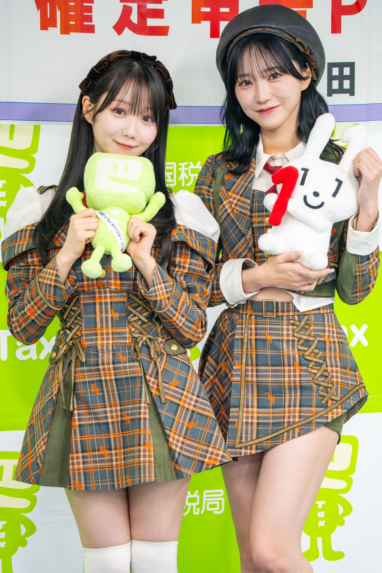 左から大谷映美里、野口衣織。