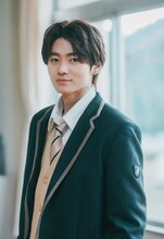 井内悠陽 ©itz／プランタン出版 ©フジテレビジョン