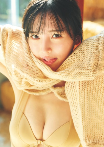 「週刊プレイボーイ」6号より由良ゆら（#よーよーよー）。©高橋慶佑／集英社