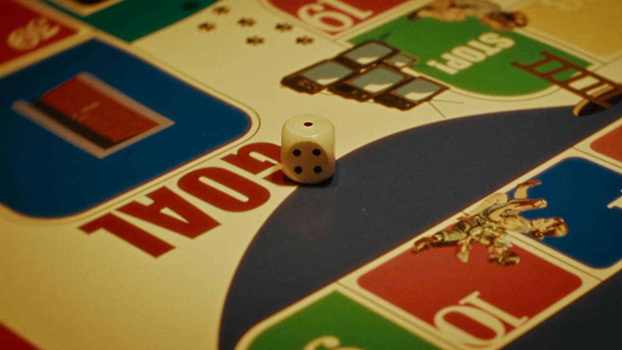 レトロリロン「リコンティニュー」MVより。