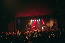 Large House Satisfaction（撮影：新保勇樹）