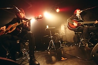 TASOGARE BUDDY（藤井一彦 with ウエノコウジ）（撮影：新保勇樹）