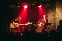 TASOGARE BUDDY（藤井一彦 with ウエノコウジ）（撮影：新保勇樹）