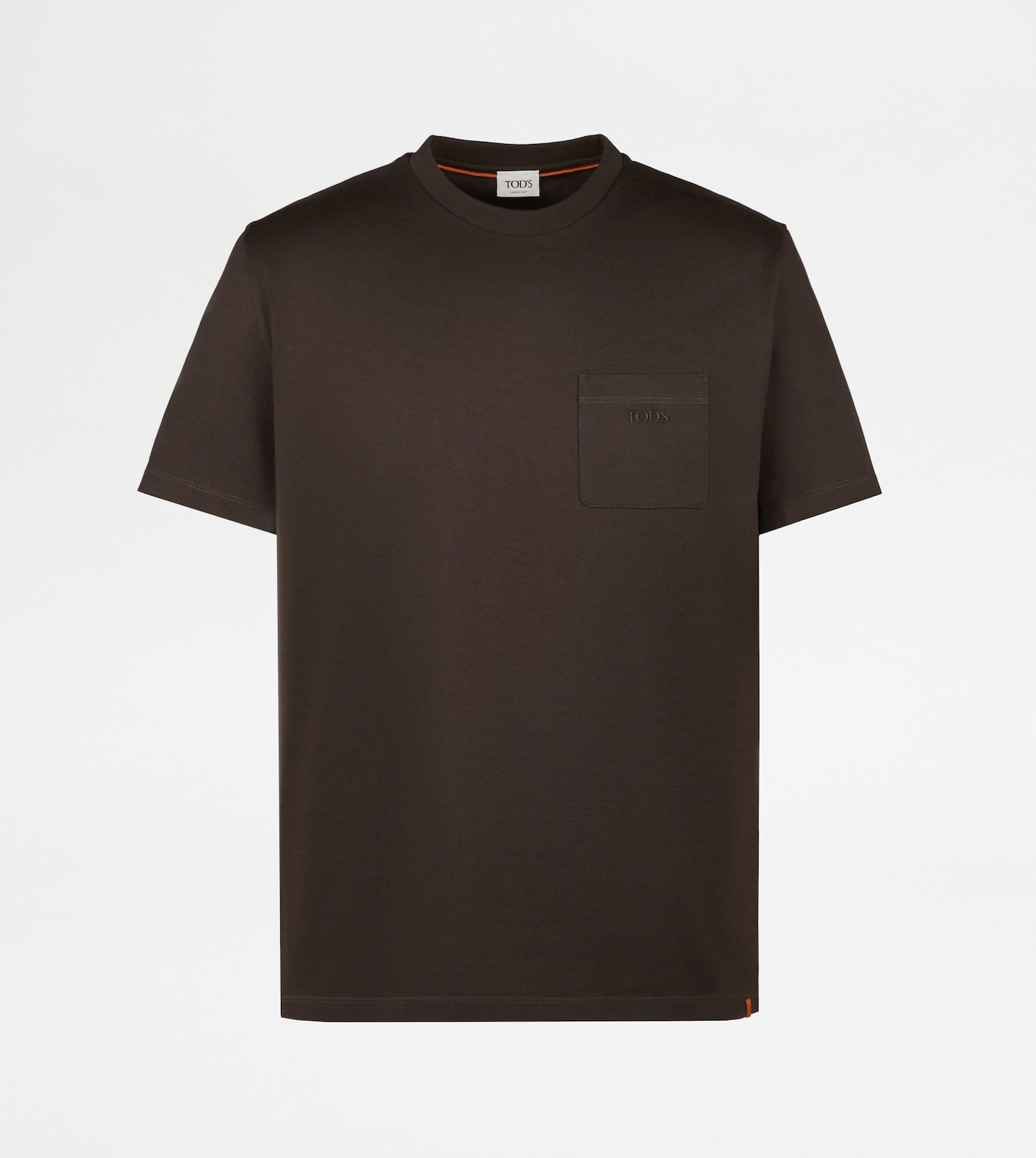 渡辺翔太（Snow Man）が会見で着用したTシャツ。値段は6万9300円。