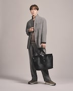 渡辺翔太（Snow Man）のトッズブランドアンバサダー就任発表写真。