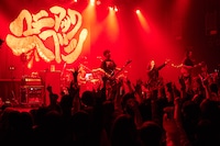 「マニアックヘブンツアーVol.17」神奈川・CLUB CITTA’公演の様子。（撮影：村井香）