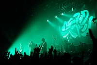 「マニアックヘブンツアーVol.17」神奈川・CLUB CITTA’公演の様子。（撮影：村井香）