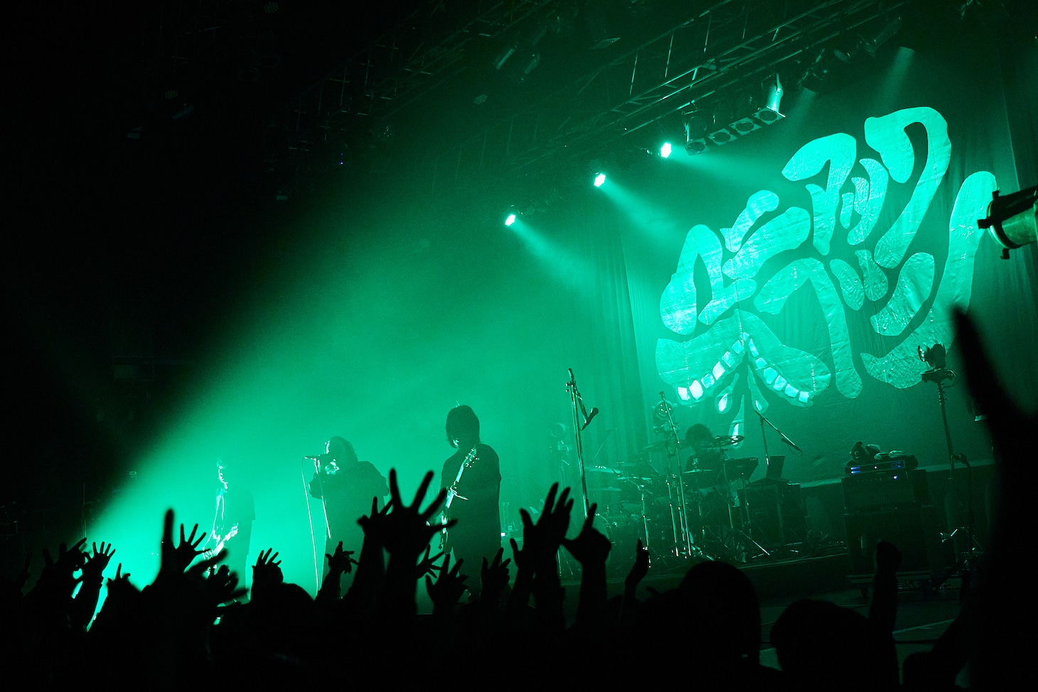 「マニアックヘブンツアーVol.17」神奈川・CLUB CITTA’公演の様子。（撮影：村井香）