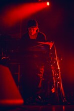 荒内佑（key, sampler, cho / cero）（撮影：山川哲矢）