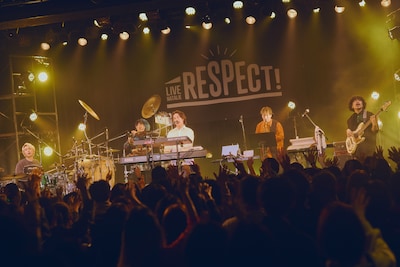 「ライブナタリー Presents RESPECT! Vol.4 “Omoinotake × cero”」Omoinotakeのステージの様子。（撮影：山川哲矢）