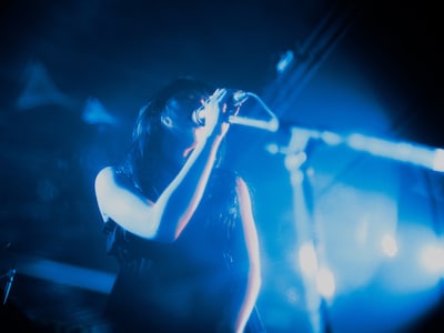 野村美こ（Vo）