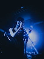 野村美こ（Vo）