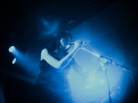 野村美こ（Vo）