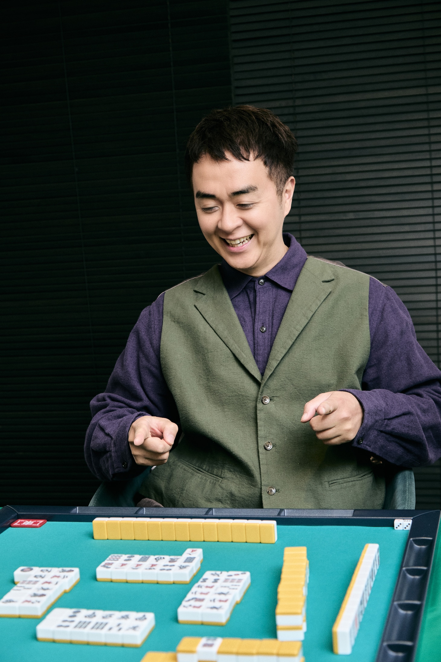 「ロン」と発声するヒャダイン。