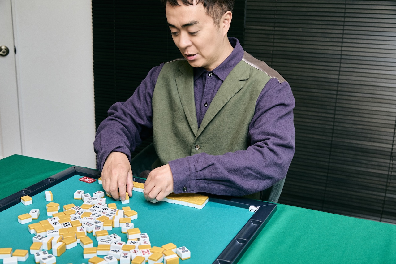 洗牌するヒャダイン。