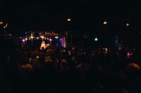 大森靖子のライブの様子。（撮影：汐留シユ）