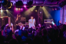 春ねむりのライブの様子。（撮影：汐留シユ）