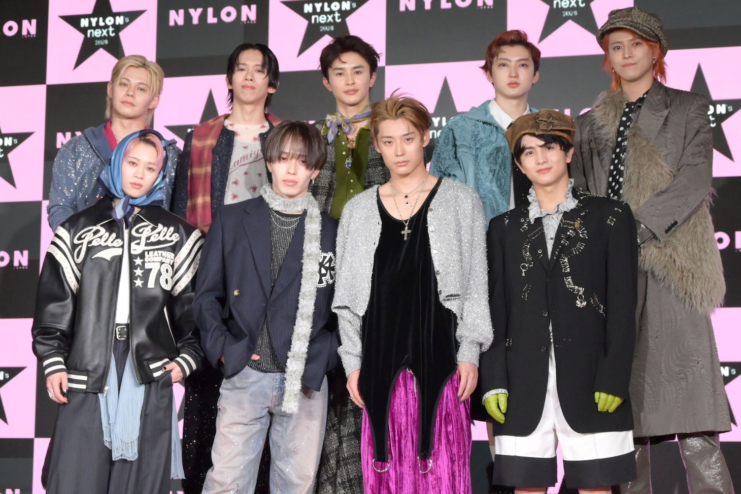 「NYLON'S NEXT 2026 AWARDS」J-POPグループ部門を受賞した超特急。