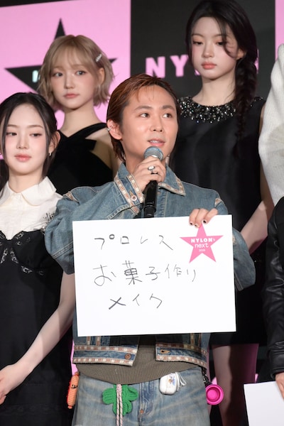 「今年挑戦したいこと」を発表するオカモトレイジ（OKAMOTO'S）。