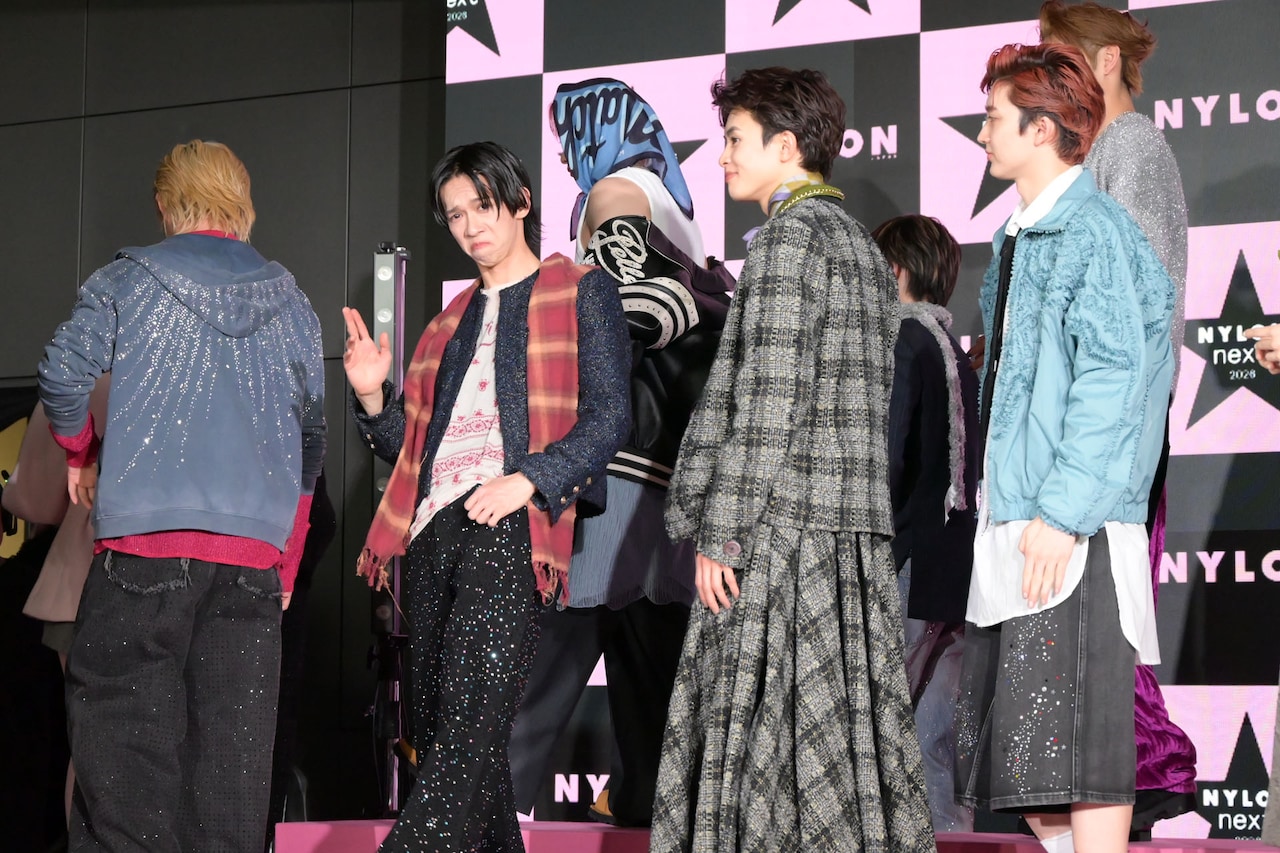 m*♡様 中島健人 非売品 メイクポーチ Simpleポーチ♡おけんとさま♡中島健人 - メルカリ