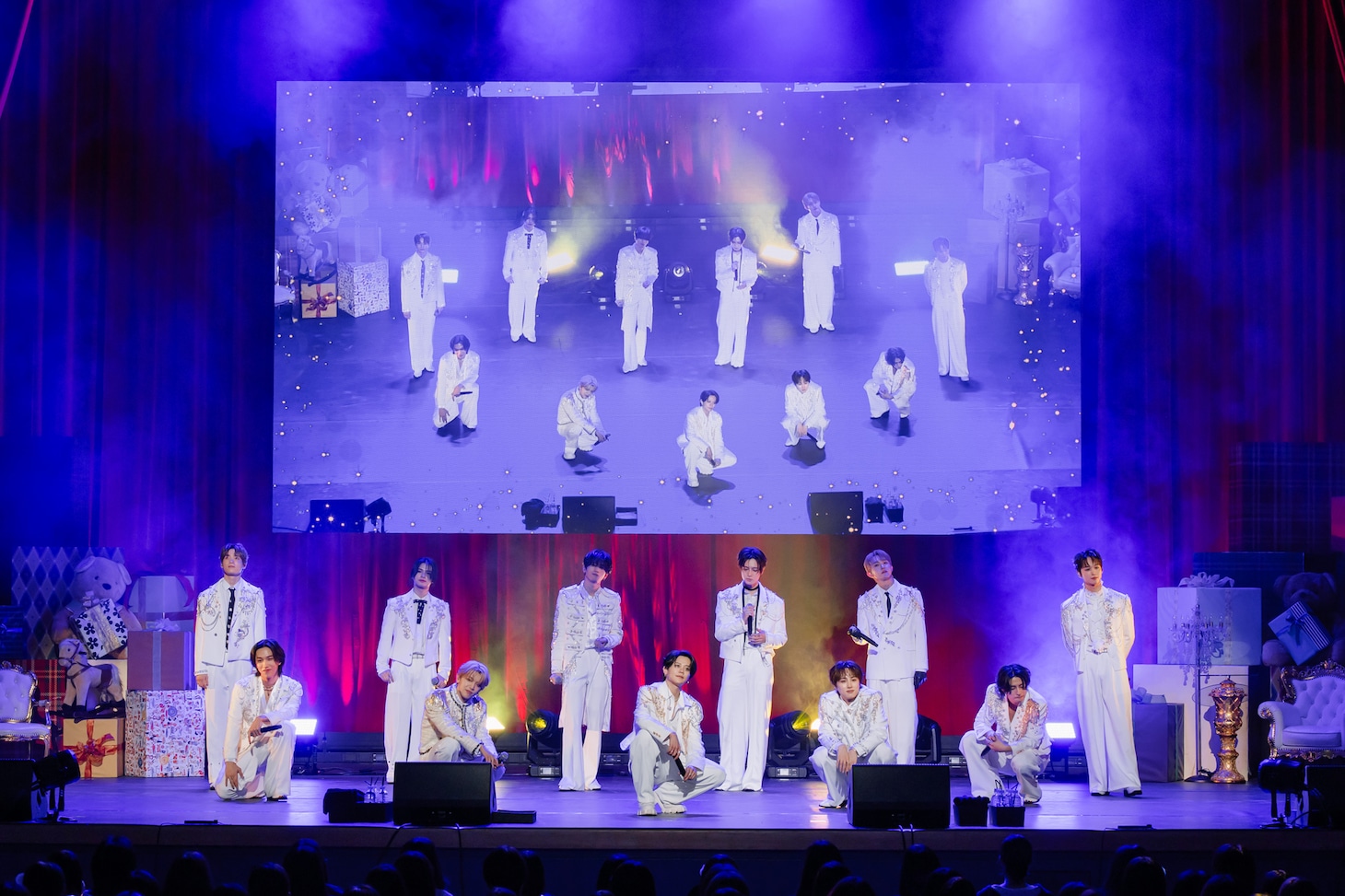 INI「WISH U MINE！～新年に贈るINIからのPresent～」の様子。©2026 LAPONE ENTERTAINMENT All Rights Reserved.