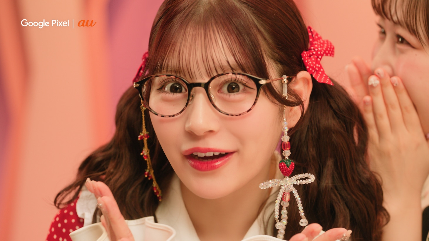 「Google Pixel」新CM「あまれん親子のスマホおねだりシアター」編より。
