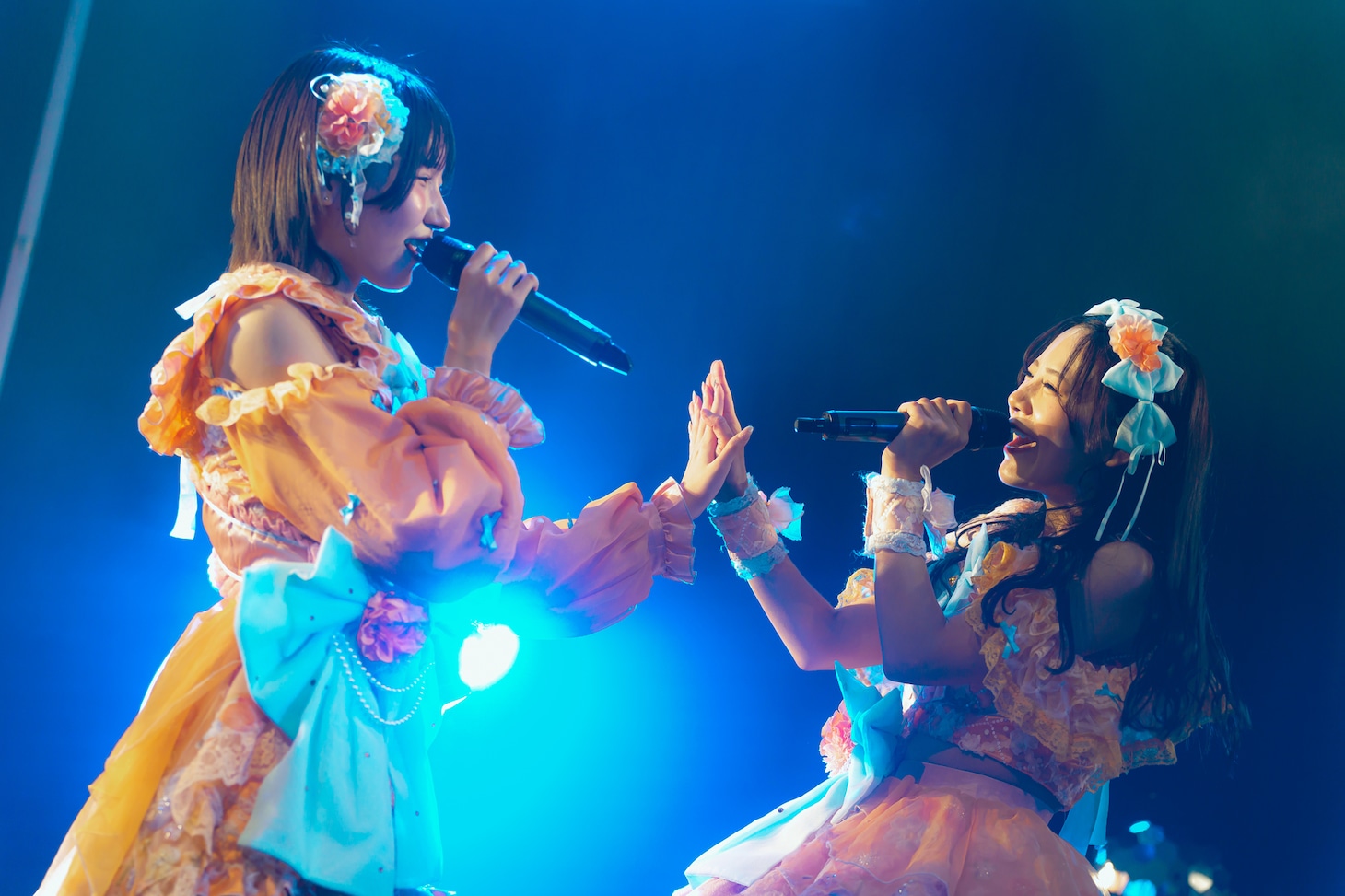 左から瑞野ひより、彩菜まり。