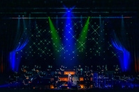 星空のような演出も光った「HYDE Orchestra Tour 2026 JEKYLL」東京ガーデンシアター公演の様子。（撮影：田中聖太郎）