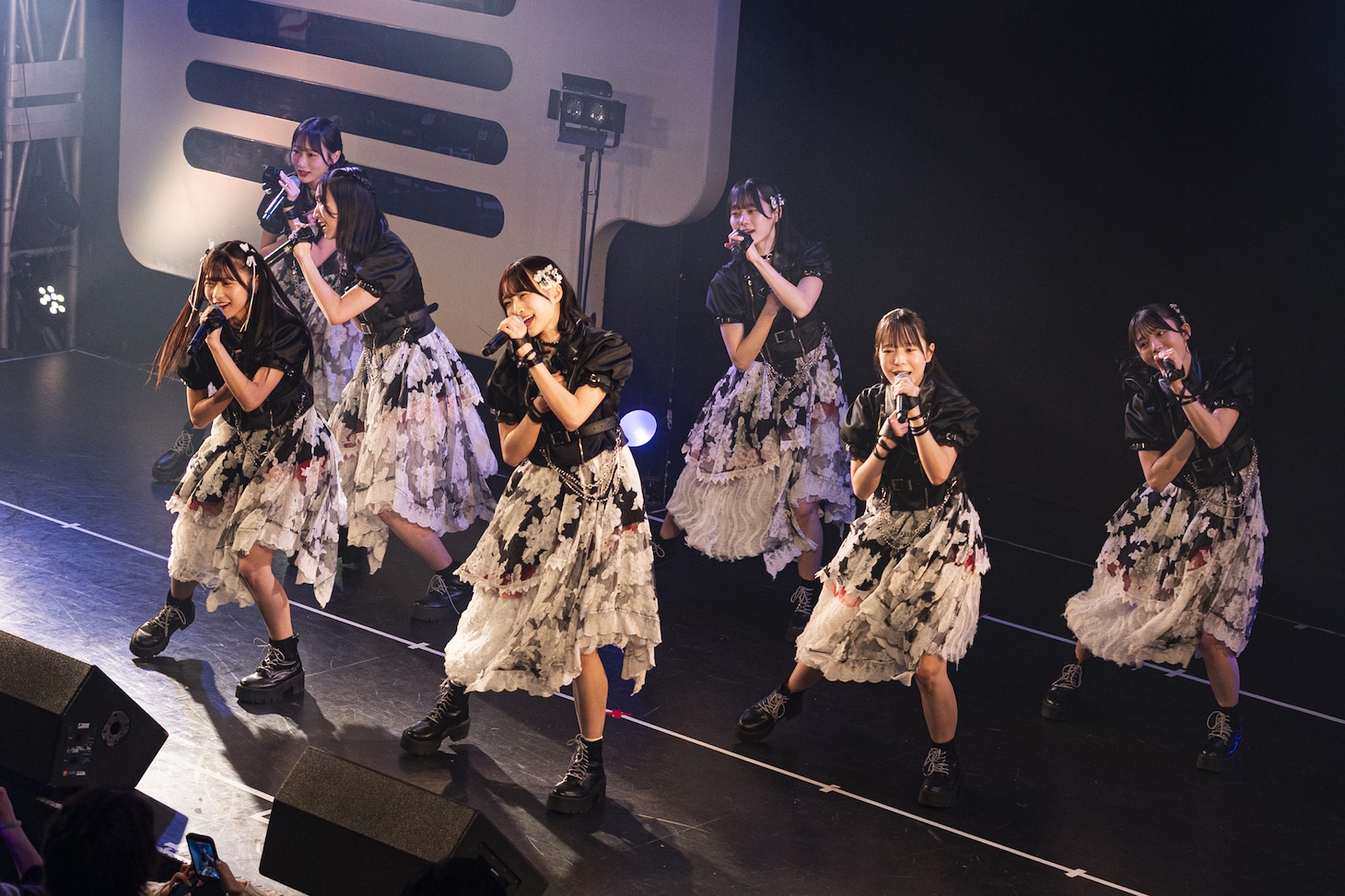 AsIs（Photo by MAYUMI）