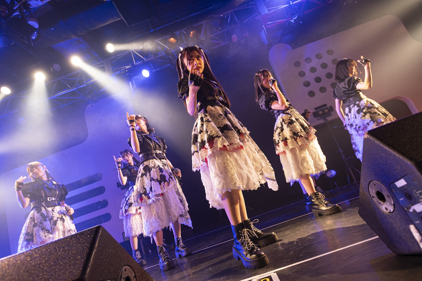 AsIs（Photo by MAYUMI）