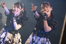 左からAsIsの星野夢空、雨野せい。（Photo by MAYUMI）