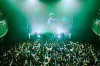「PMC 10th Anniversary One man Live at Zepp Shinjuku」の様子。（Photo by Kosuke Ito）