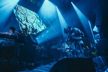 長谷川白紙（Photo by Kosuke Ito）