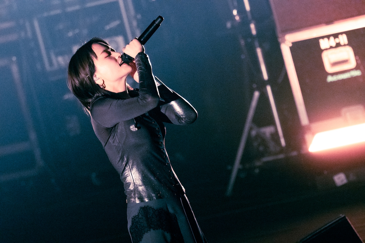 iriのデビュー10周年イヤーが開幕、幸せを実感したガーデンシアター公演