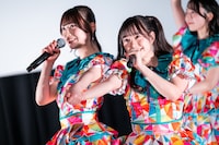 辻元姫奈（桜ひなの）と清水菜々香（仲村悠菜）。