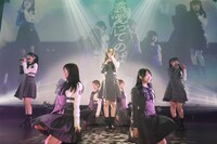 「好きだよとどっちが先に言うのか？」パフォーマンス時の様子。