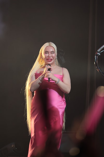 会場に現れたアレン様。