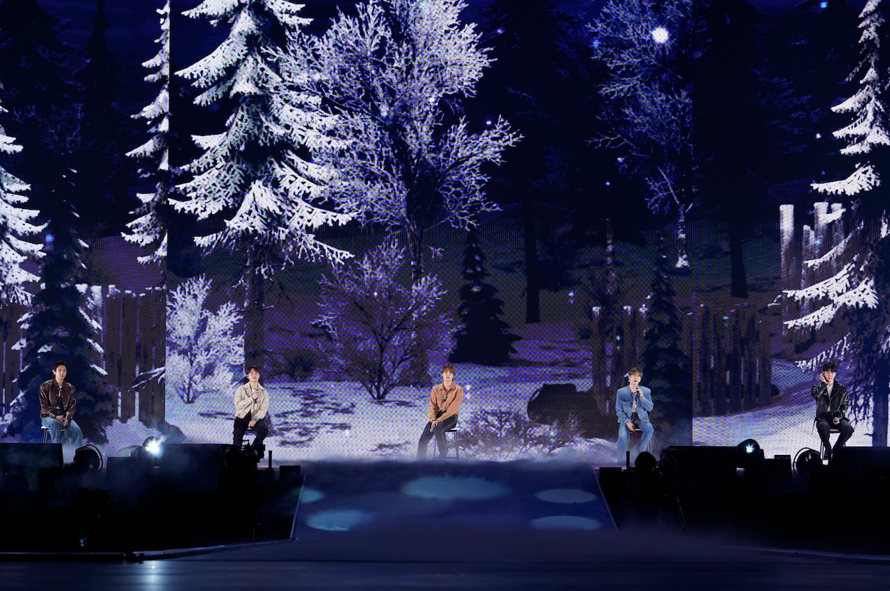 EXO。「SMTOWN LIVE 2025-26 in FUKUOKA」より。 [画像ギャラリー 26