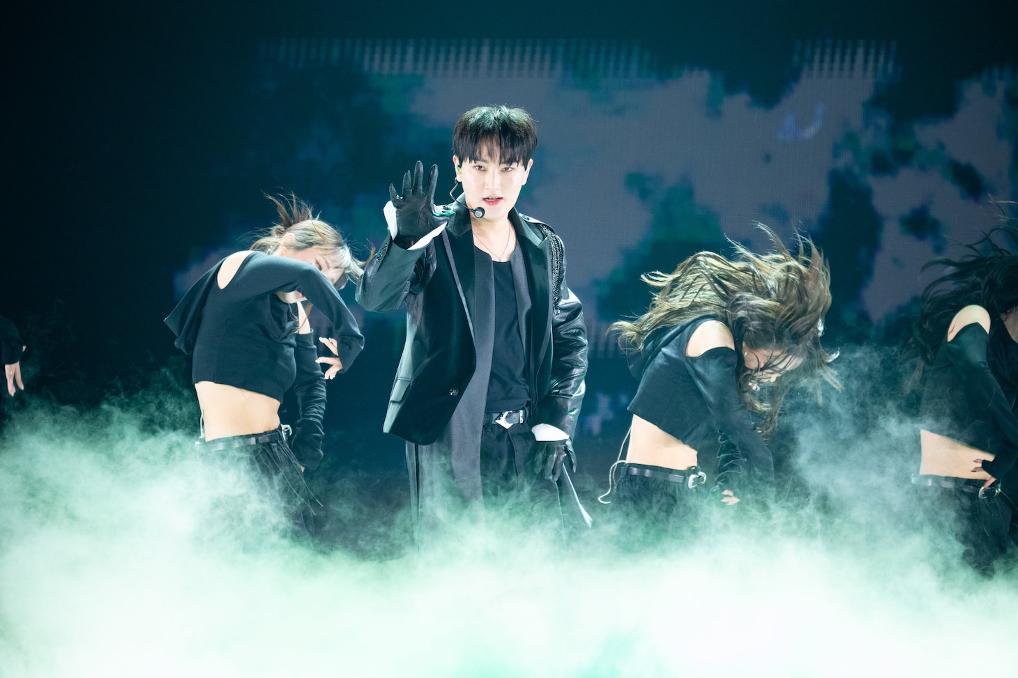 KANGTA。「SMTOWN LIVE 2025-26 in FUKUOKA」より。