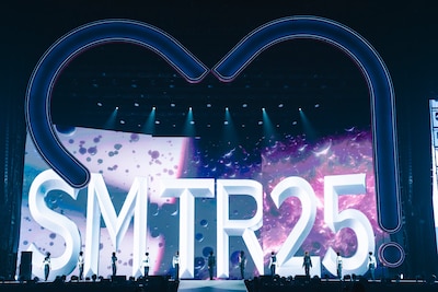 SMエンタテインメントの男子練習生チーム・SMTR25。「SMTOWN LIVE 2025-26 in FUKUOKA」より。
