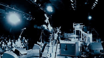 サニーデイ・サービスのステージの様子。（撮影：元）