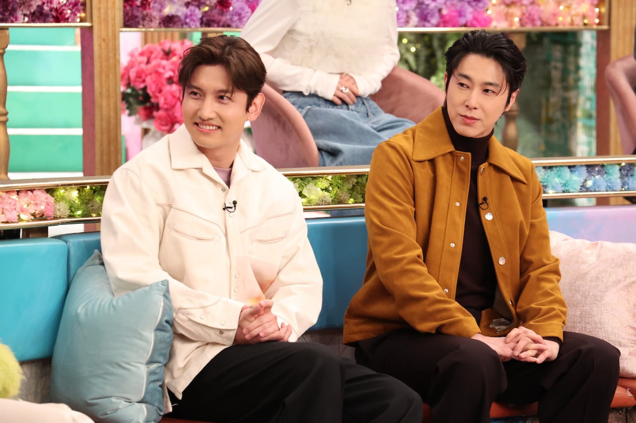 「トークィーンズ」より、東方神起。左からチャンミン、ユンホ。©︎フジテレビ