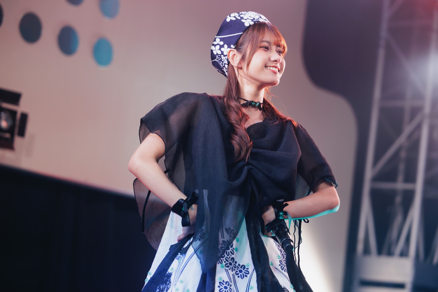 齋藤ザーラチャヒヨニ（fishbowl）（撮影：ヨシモリユウナ）