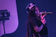 ⼤⽩桃⼦（fishbowl）（撮影：ヨシモリユウナ）