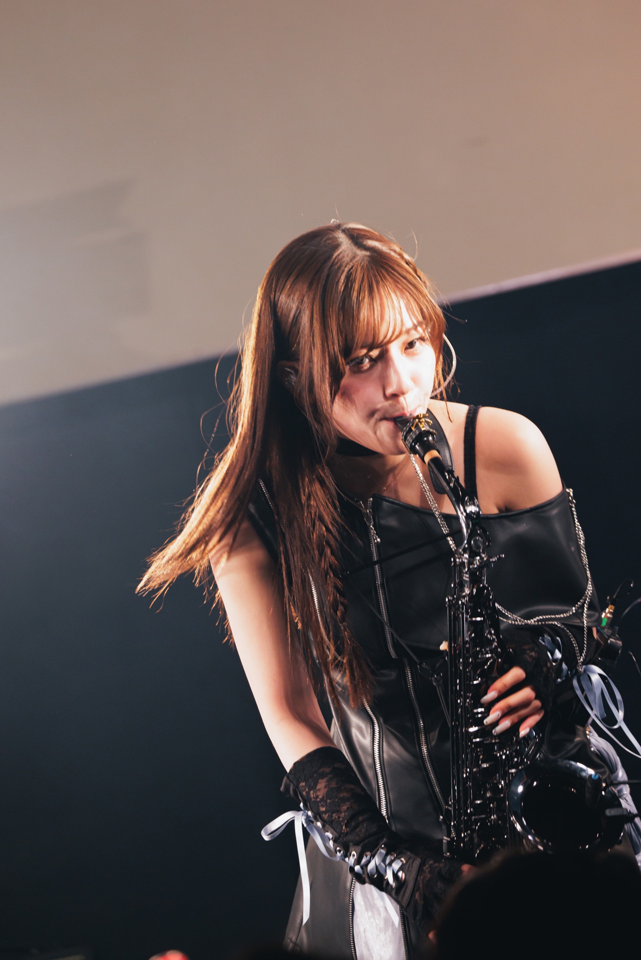 佳子（Alto Sax / CiON）（撮影：ヨシモリユウナ）