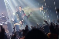 YUKI（G / DUSTAR-3、Rayflower）（Photo by Akira "TERU" Sugihara）