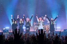 Acid Black Cherryフィルムライブにお台場熱狂、誕生日迎えたyasuは手紙で感謝の思いを伝える